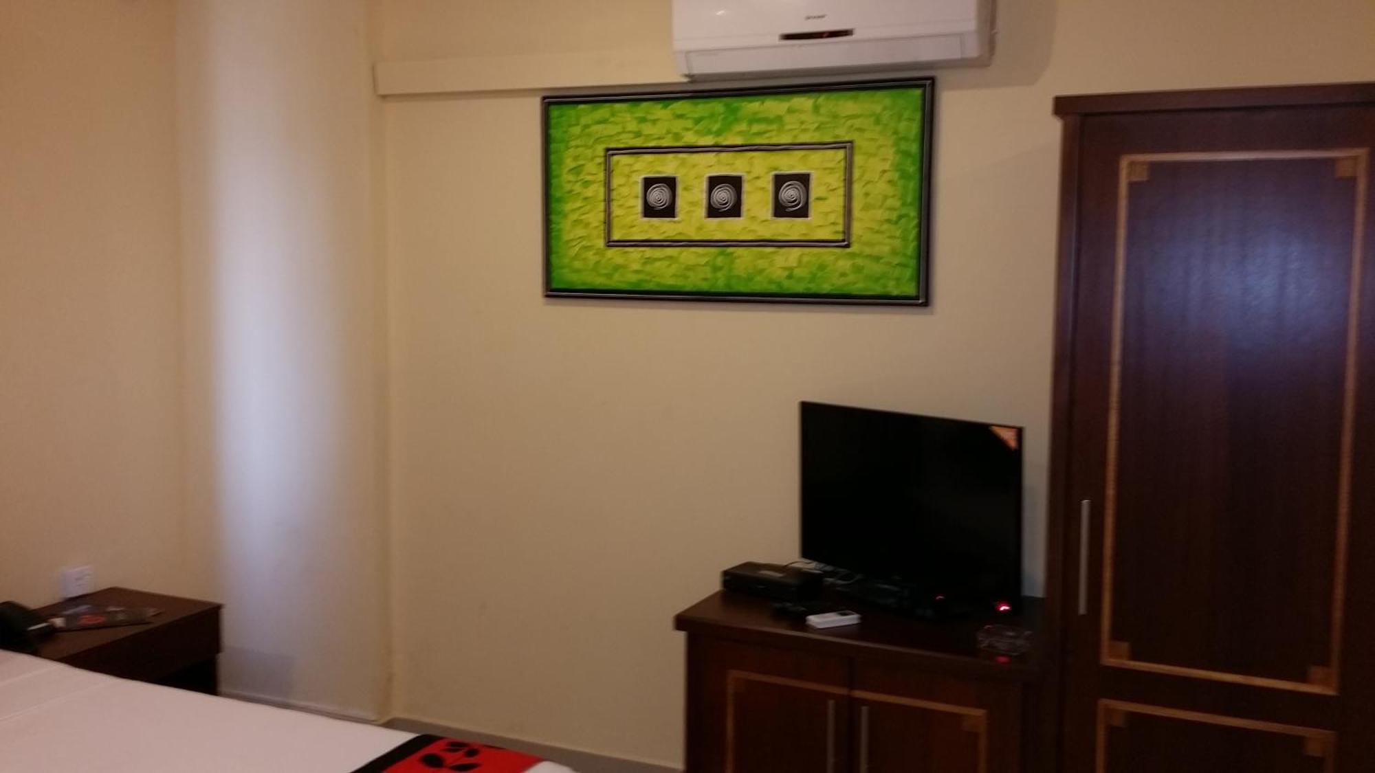 Grand 7 Hotel Thalawathugoda Talawatugoda Chambre photo