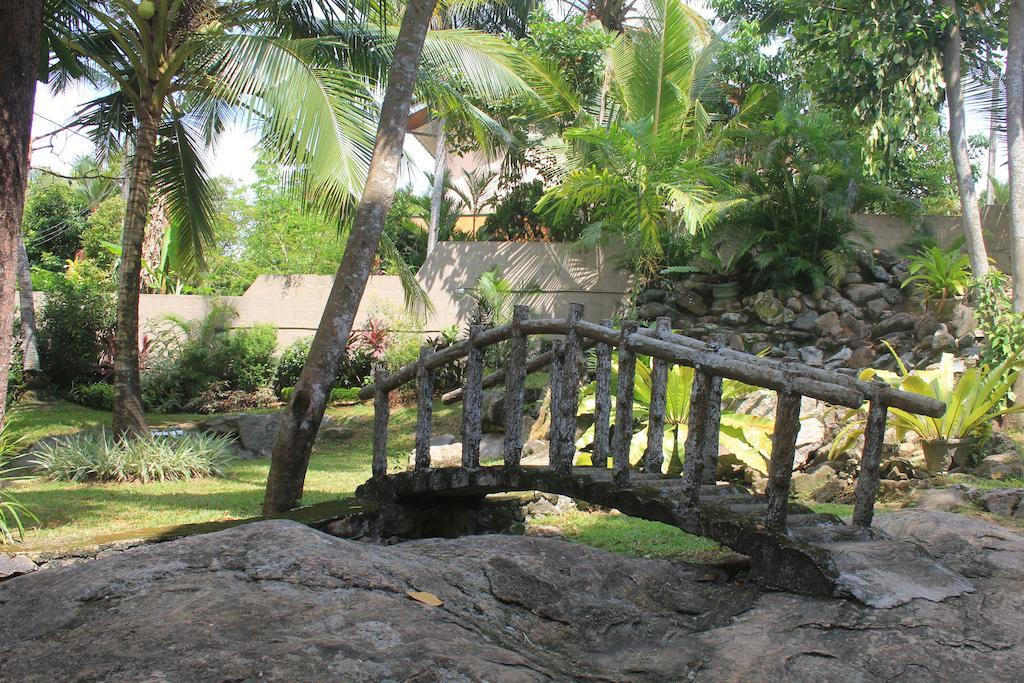 Grand 7 Hotel Thalawathugoda Talawatugoda Extérieur photo