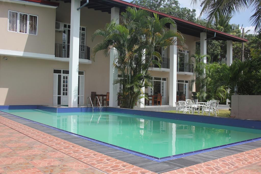 Grand 7 Hotel Thalawathugoda Talawatugoda Extérieur photo
