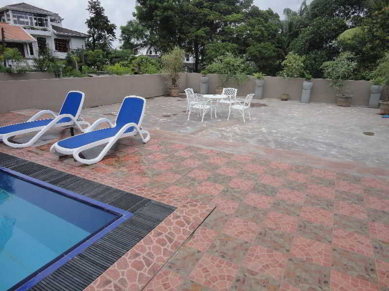 Grand 7 Hotel Thalawathugoda Talawatugoda Extérieur photo